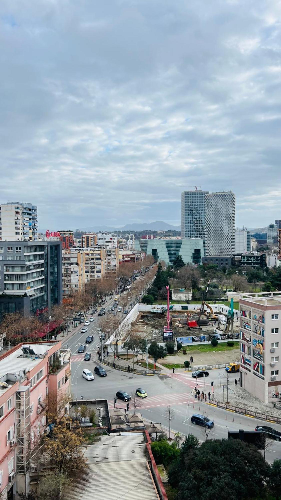 Tirana Gallery Apartment - City Center View Eksteriør bilde