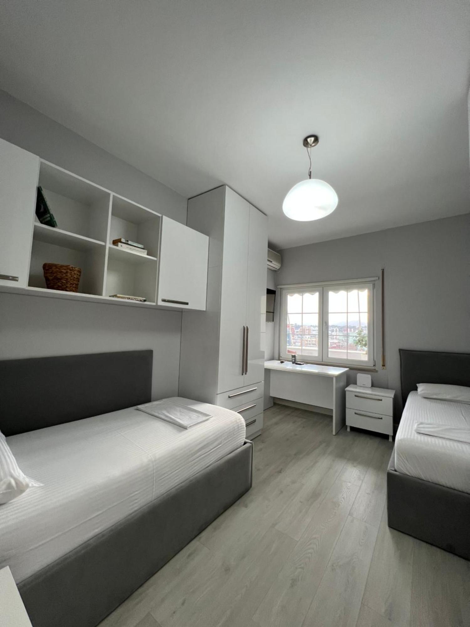 Tirana Gallery Apartment - City Center View Eksteriør bilde